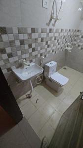 Bathroom Image of 372 Sq.ft 1 RK Apartment / Flat for rent in Sector 72 Noida for Rs. 12599