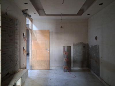 Living Room Image of 850 Sq.ft 2 BHK Apartment / Flat for sale in Avenue 1, Sector 73 Noida for Rs. 3050000