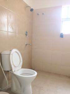 Common Bathroom Image of 1370 Sq.ft 3 BHK Apartment / Flat for sale in DTC Southern Heights, Pailan Kolkata for Rs. 8300000