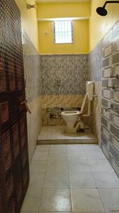 Bathroom Image of 600 Sq.ft 2 BHK Independent House for rent in Mithanpura Muzaffarpur for Rs. 11000