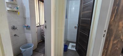 Bathroom Image of 700 Sq.ft 1 BHK Apartment / Flat for sale in Geomatrix Silver Crest, Panvel Navi Mumbai for Rs. 7500000
