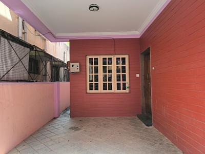 Parking Area Image of 1695 Sq.ft 3 BHK Independent House for rent in Mahadevapura Bengaluru for Rs. 72000