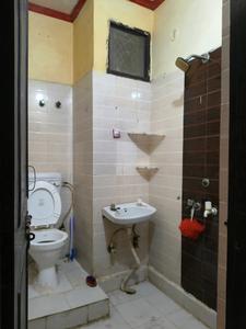 Common Bathroom Image of 350 Sq.ft 1 BHK Builder Floor for rent in Vaishali Ghaziabad for Rs. 9000