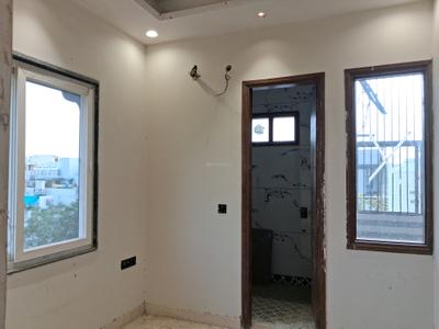 Bedroom Image of 900 Sq.ft 3 BHK Builder Floor for sale in Paschim Vihar New Delhi for Rs. 21000000