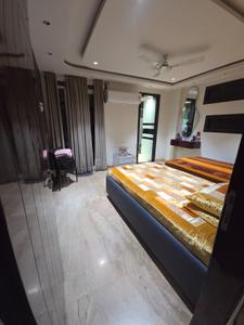 Bedroom Image of 2700 Sq.ft 4 BHK Builder Floor for sale in Rajouri Garden New Delhi for Rs. 40000000