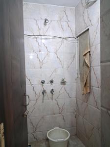 Common Bathroom Three Image of 900 Sq.ft 2 BHK Apartment / Flat for sale in GH 14 DDA MIG, Paschim Vihar New Delhi for Rs. 11000000