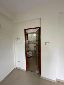 Bathroom Image of 1050 Sq.ft 2 BHK Apartment / Flat for sale in London Street Nagpur for Rs. 7000000