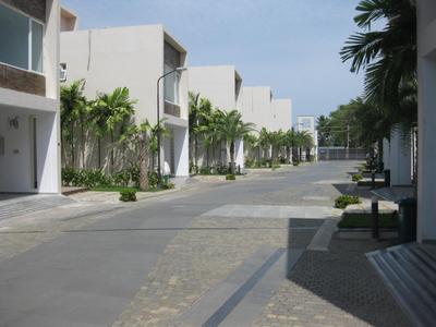 Image of 4100 Sq.ft 3.5 BHK Villa for rent in Uthandi, Chennai for Rs. 120000