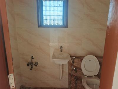 Bathroom Image of 748 Sq.ft 2 BHK Apartment / Flat for rent in Priya Crossroads, Sevasi Vadodara for Rs. 15000