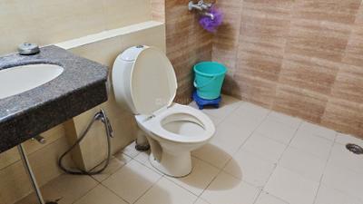 Image of 1275 Sq.ft 2 BHK Apartment / Flat for rent in Rohtas Plumeria Homes, Gomti Nagar, Lucknow for Rs. 35000