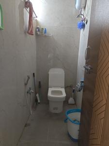 Bathroom Image of 680 Sq.ft 1 BHK Apartment / Flat for rent in Kondapur Hyderabad for Rs. 26800