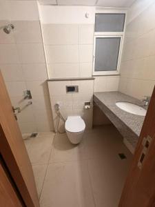 Image of 2570 Sq.ft 3 BHK Apartment / Flat for sale in Godrej Woods, Sector 43, Noida for Rs. 51000000