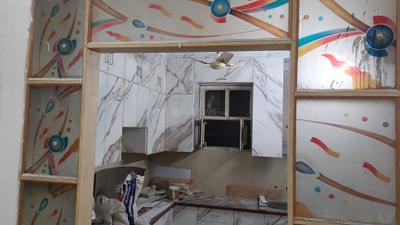 Kitchen Image of 700 Sq.ft 2 BHK Builder Floor for sale in Laxmi Nagar New Delhi for Rs. 6000000