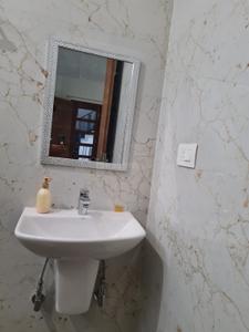 Bathroom Image of 1200 Sq.ft 1 BHK Builder Floor for rent in JLPL Industrial Area Mohali for Rs. 20000