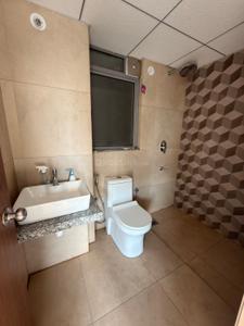 Image of 950 Sq.ft 2 BHK Apartment / Flat for rent in Kalpataru Immensa, Thane West, Thane for Rs. 55000