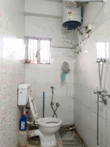 Common Bathroom One Image of 1250 Sq.ft 4 BHK Apartment / Flat for sale in Khidirpur Kolkata for Rs. 17000000