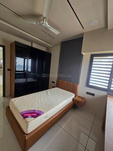 Bedroom Image of 1800 Sq.ft 3 BHK Apartment / Flat for rent in Shree Balaji Agora City Center, Sama Savli Vadodara for Rs. 40000