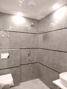 Common Bathroom Image of 1305 Sq.ft 3 BHK Builder Floor for sale in BPTP District 5, Sector 84 Faridabad for Rs. 13500000