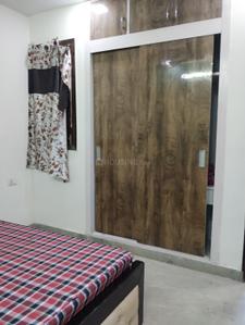 Bedroom Image of 650 Sq.ft 2 BHK Builder Floor for rent in Sector 7 Rohini New Delhi for Rs. 26000