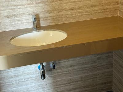Bathroom Image of 2100 Sq.ft 4.5 BHK Apartment / Flat for sale in Lodha Bellagio, Powai Mumbai for Rs. 93000000