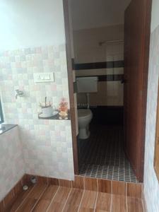 Bathroom Image of 1000 Sq.ft 2 BHK Apartment / Flat for rent in Mattannur Kannur for Rs. 10000