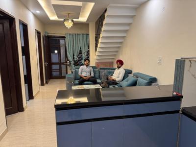 5 BHK Independent House