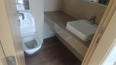 Image of 806 Sq.ft 2 BHK Apartment / Flat for rent in Piramal Aranya, Byculla, Mumbai for Rs. 120503