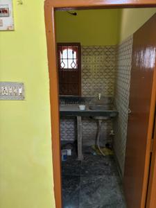 Kitchen Image of 450 Sq.ft 1 BHK Independent House for rent in Keshtopur Kolkata for Rs. 12500