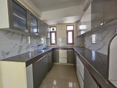 Kitchen Image of 2000 Sq.ft 3 BHK Builder Floor for rent in Sector 56 Gurgaon for Rs. 45000