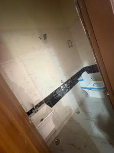 Bathroom Image of 1615 Sq.ft 1 RK Independent House for rent in Partapur Meerut for Rs. 7500