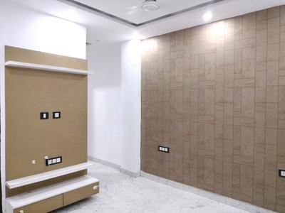 Living Room Image of 538 Sq.ft 2 BHK Builder Floor for sale in Mahavir Enclave New Delhi for Rs. 5000000