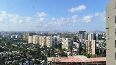 Balcony Image of 1050 Sq.ft 2 BHK Apartment / Flat for sale in Kalpataru Magnus, Bandra East Mumbai for Rs. 46000000