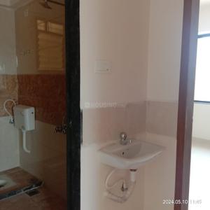 Bathroom Image of 850 Sq.ft 3 BHK Apartment / Flat for rent in Shree Residency, Chikhali Pune for Rs. 22000