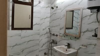 Image of 1450 Sq.ft 3 BHK Apartment / Flat for rent in CGHS Vasundhara, Sector 6 Dwarka, New Delhi for Rs. 42000