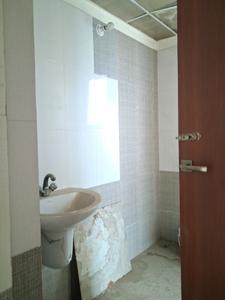 Common Bathroom Image of 950 Sq.ft 2 BHK Apartment / Flat for sale in Urbtech Xaviers, Sector 168 Noida for Rs. 8200000