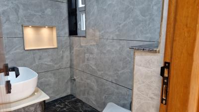 Image of 2200 Sq.ft 4 BHK Apartment / Flat for sale in Ashwaryam Apartments, Sector 4 Dwarka, New Delhi for Rs. 42100000