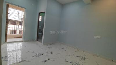 Bedroom Image of 1300 Sq.ft 3 BHK Apartment / Flat for rent in Keshtopur Kolkata for Rs. 23000