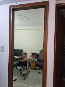 Bedroom Image of 600 Sq.ft 3 BHK Apartment / Flat for sale in Okhla New Delhi for Rs. 3700000