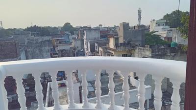 Balcony Image of 826 Sq.ft 2 BHK Apartment / Flat for sale in Rajajipuram Lucknow for Rs. 3450000