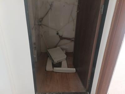 Bathroom Image of 700 Sq.ft 1 BHK Apartment / Flat for sale in Ulwe Navi Mumbai for Rs. 4200000