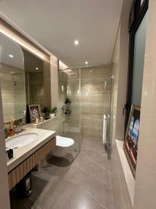 Bathroom Image of 1560 Sq.ft 3 BHK Apartment / Flat for sale in Lodha Hanging Garden, Palava Phase 2 Thane for Rs. 25200000