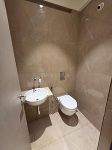 Bathroom Image of 1320 Sq.ft 3 BHK Apartment / Flat for sale in Lashkaria Indrasukh, Andheri West Mumbai for Rs. 50000000