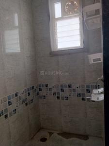 Bathroom Image of 850 Sq.ft 1 BHK Apartment / Flat for rent in DDA Flats Sector 14, Sector 14 Dwarka New Delhi for Rs. 33000