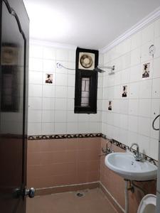 Common Bathroom Image of 1800 Sq.ft 3 BHK Apartment / Flat for sale in Arjun Appartment, Sector 7 Dwarka New Delhi for Rs. 28500000