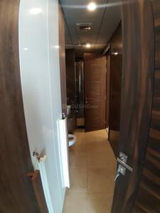 Bathroom Image of 1750 Sq.ft 3 BHK Builder Floor for rent in Trehan Luxury Floors, Sector 67 Gurgaon for Rs. 55000