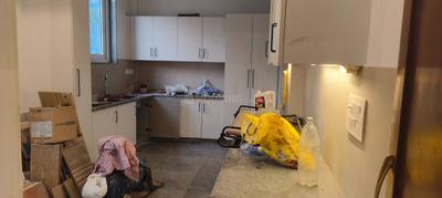 Kitchen Image of 3000 Sq.ft 3.5 BHK Builder Floor for rent in Sector 40 Noida for Rs. 80000