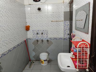 Bathroom Image of Mother's pg in Alpha I, Greater Noida