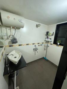 Bathroom Image of 600 Sq.ft 1 BHK Apartment / Flat for rent in SV Rambaug Co Hsg Society, Kothrud Pune for Rs. 25200