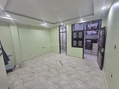 Bedroom Image of 1000 Sq.ft 2 BHK Builder Floor for sale in Ramesh Nagar New Delhi for Rs. 11000000