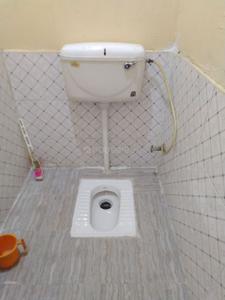 Bathroom Image of 300 Sq.ft 1 RK Independent House for rent in Shanti Nagar Bengaluru for Rs. 30000